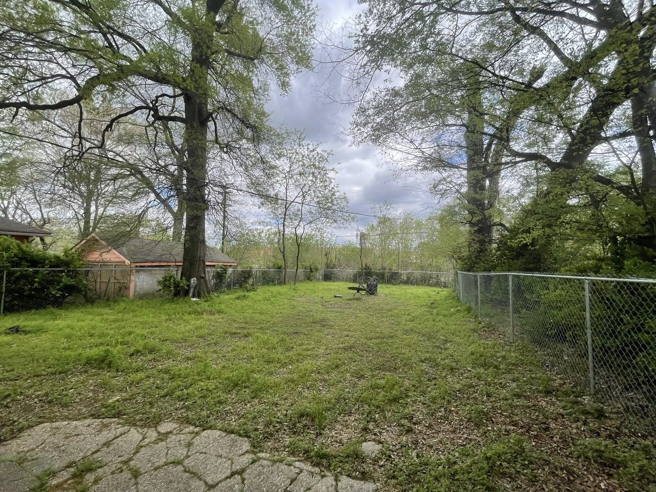 926 Stafford Ave - Photo 5 of 10