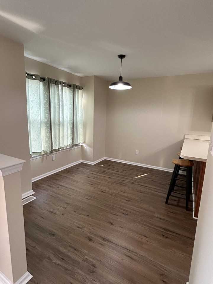 666 Walnut Tree Dr - Photo 2 of 4