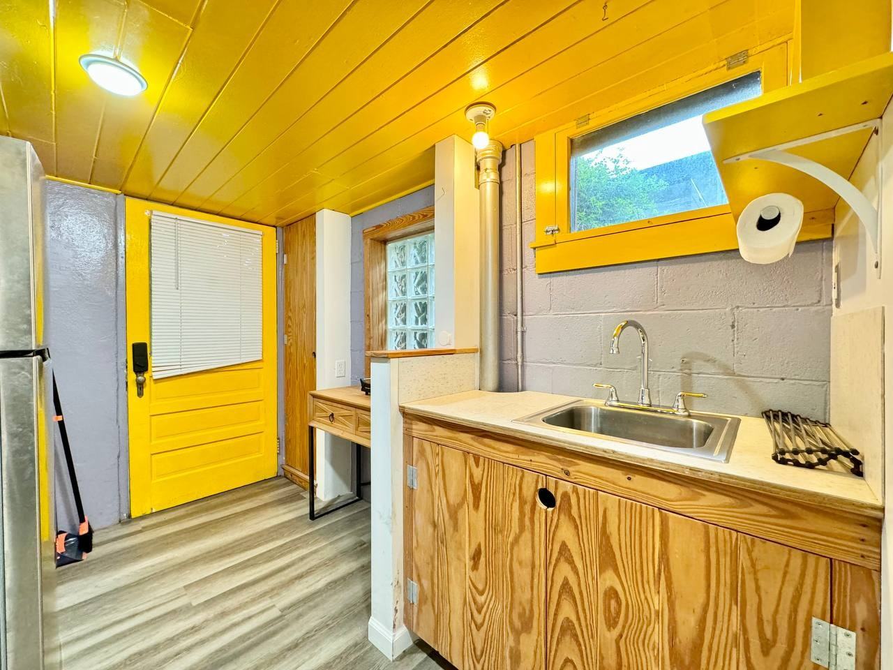 6601 1/2 N Navin Ave #A - Photo 5 of 9