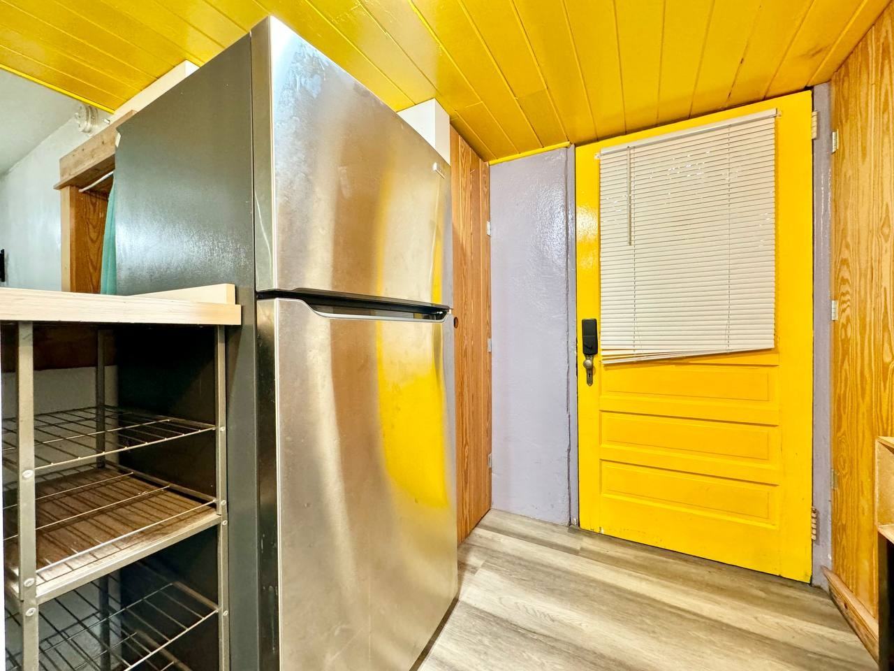 6601 1/2 N Navin Ave #A - Photo 7 of 9