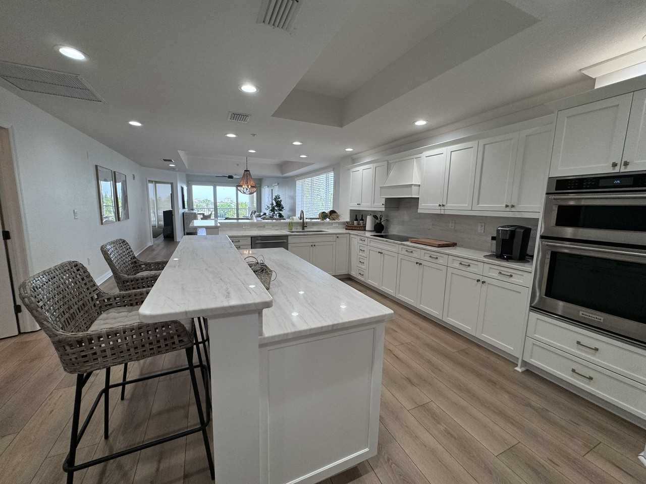 3805 Gulf Blvd #405 - Photo 6 of 38