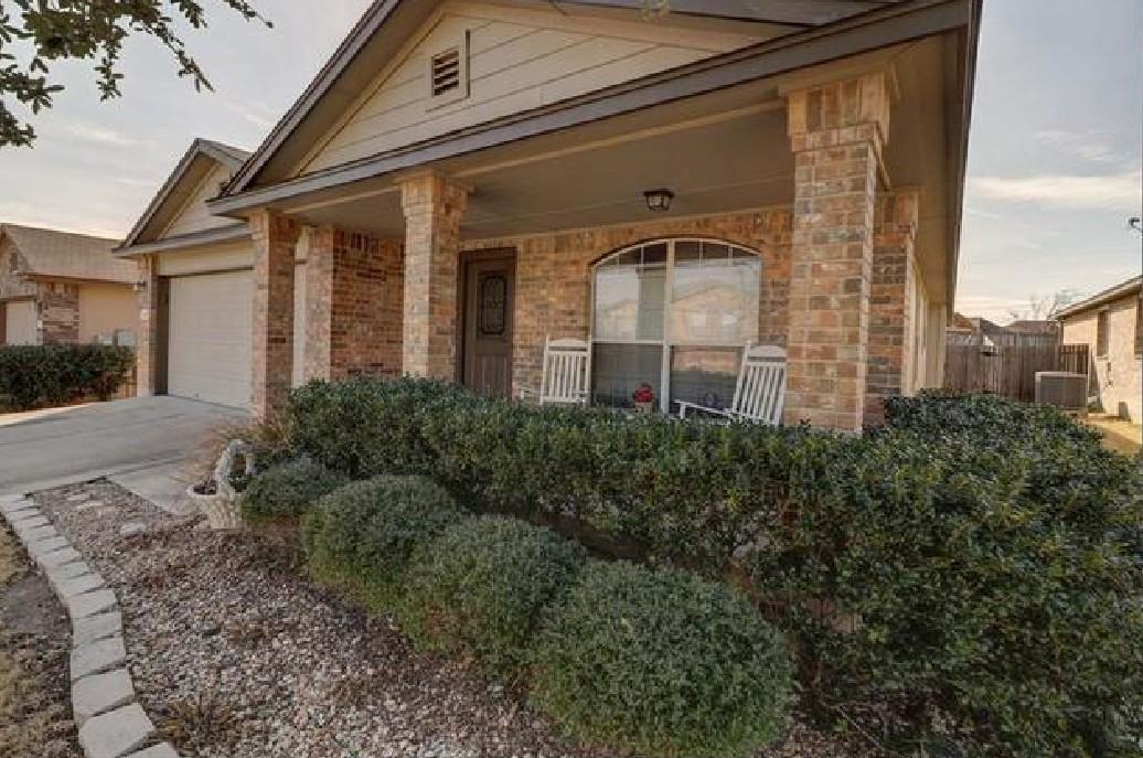 2606 Summerwalk Pl - Photo 3 of 16