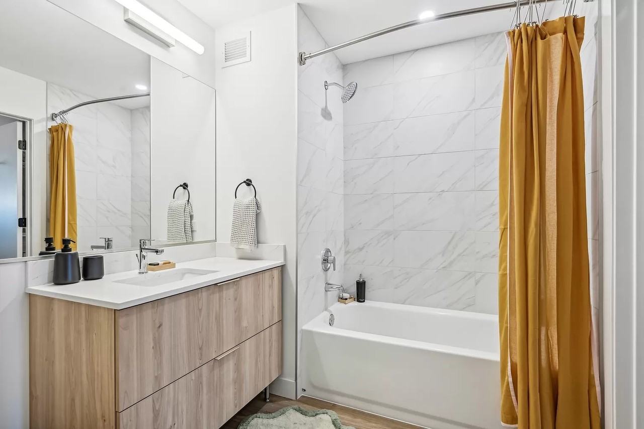 N Marine Dr #1212 - Photo 4 of 22