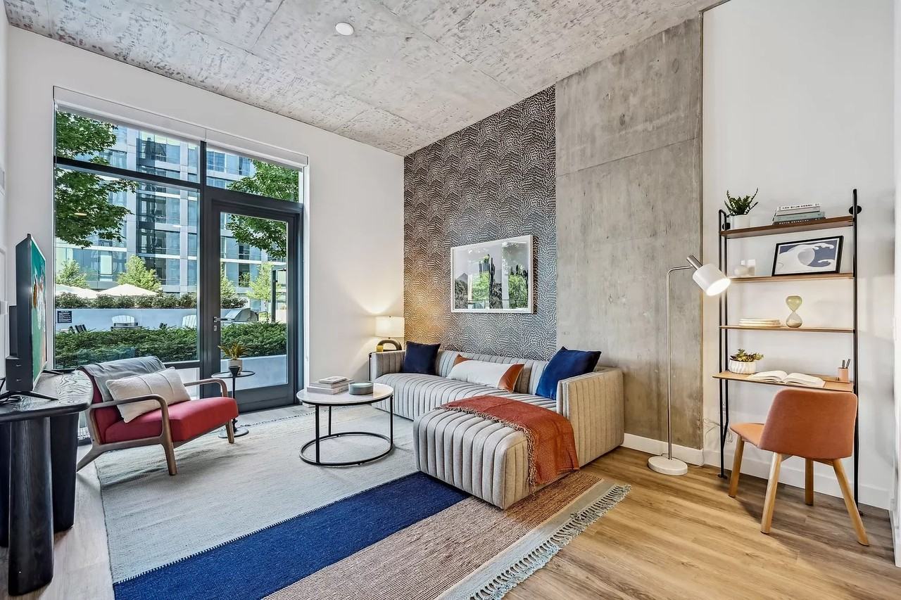 N Marine Dr #1212 - Photo 6 of 22