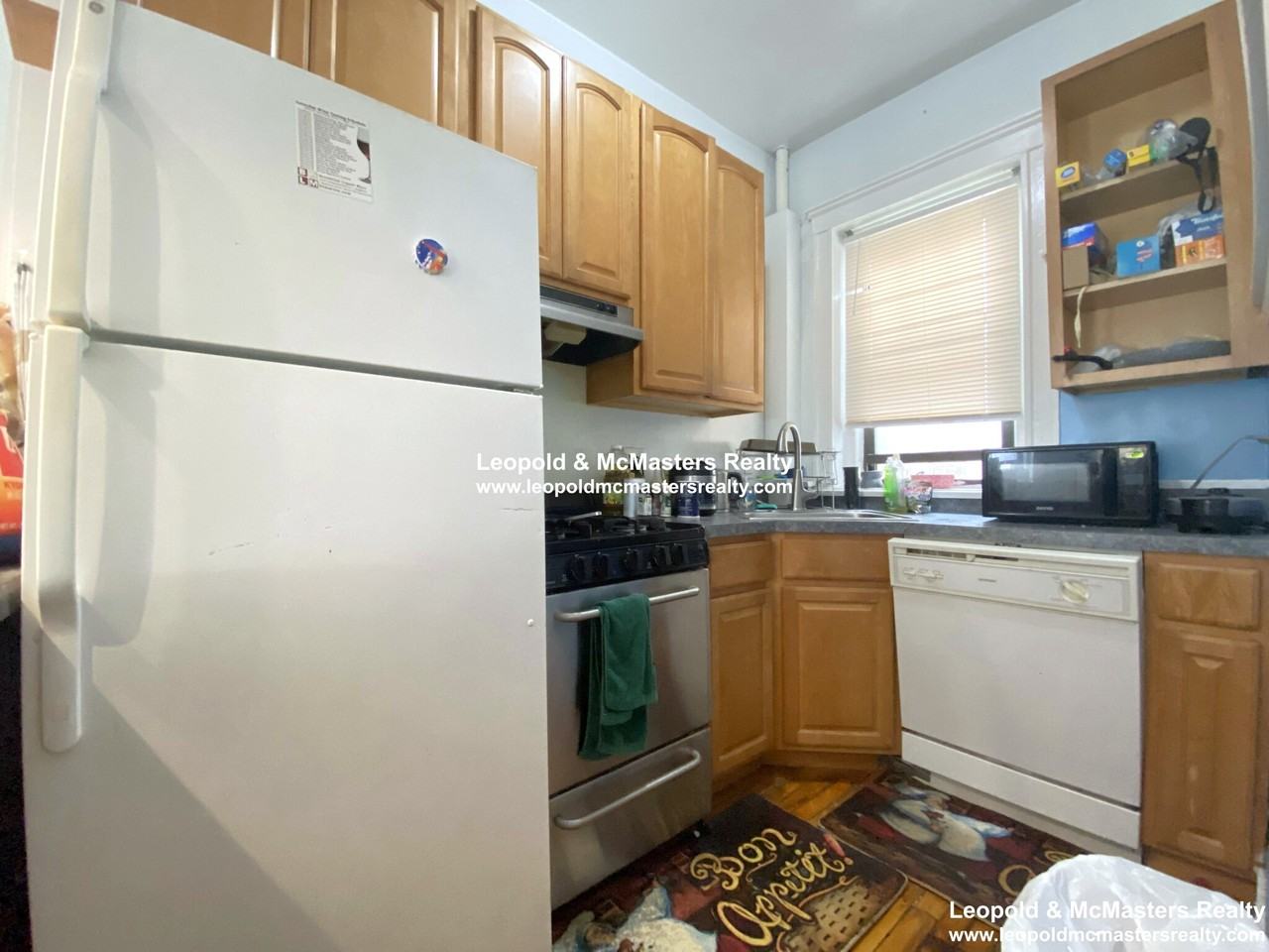 1560 Commonwealth Ave #3 - Photo 3 of 9