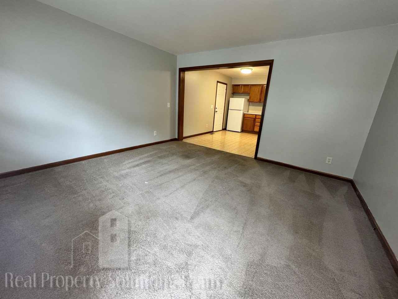 20 Three J Court - Unit A - Photo 3 of 9