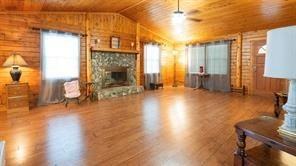 33515 Chancey Rd - Photo 3 of 9