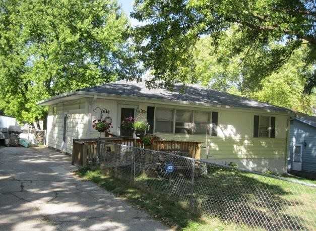 4910 N 62nd St - Photo 3 of 17