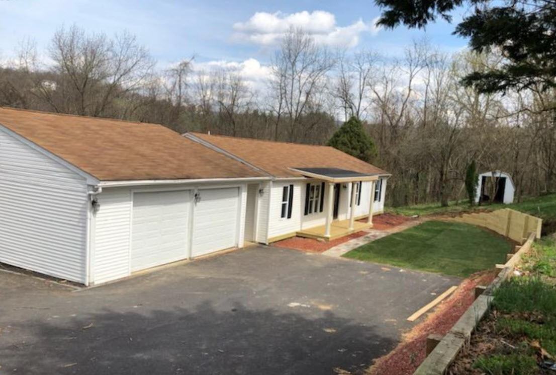 3002 Meadow Hill Dr - Photo 3 of 13