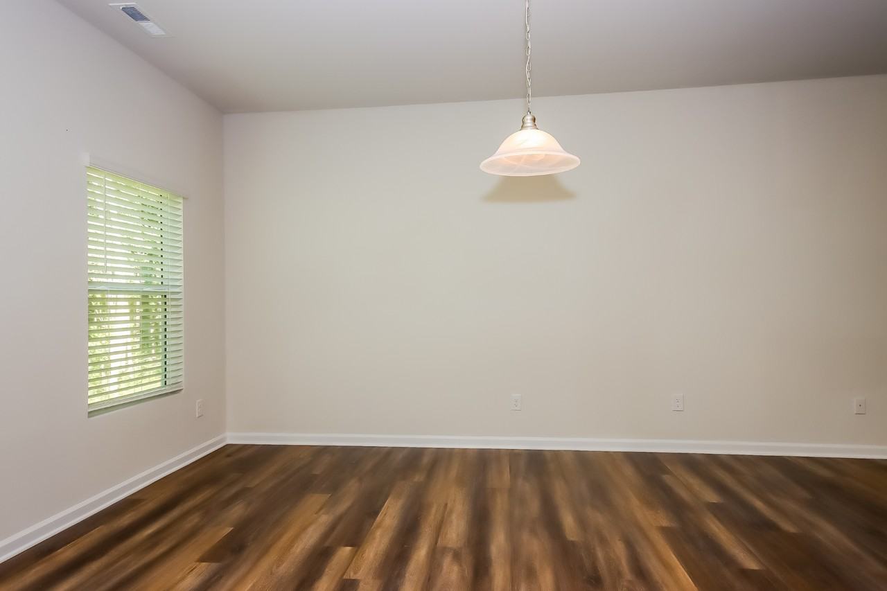 176 Nottingham Cir - Photo 6 of 17