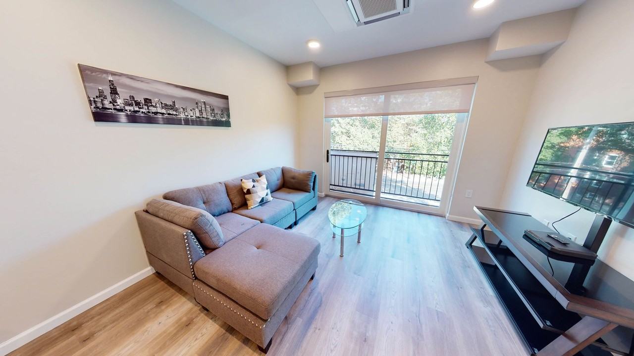 Olive & Court - Photo 4 of 23