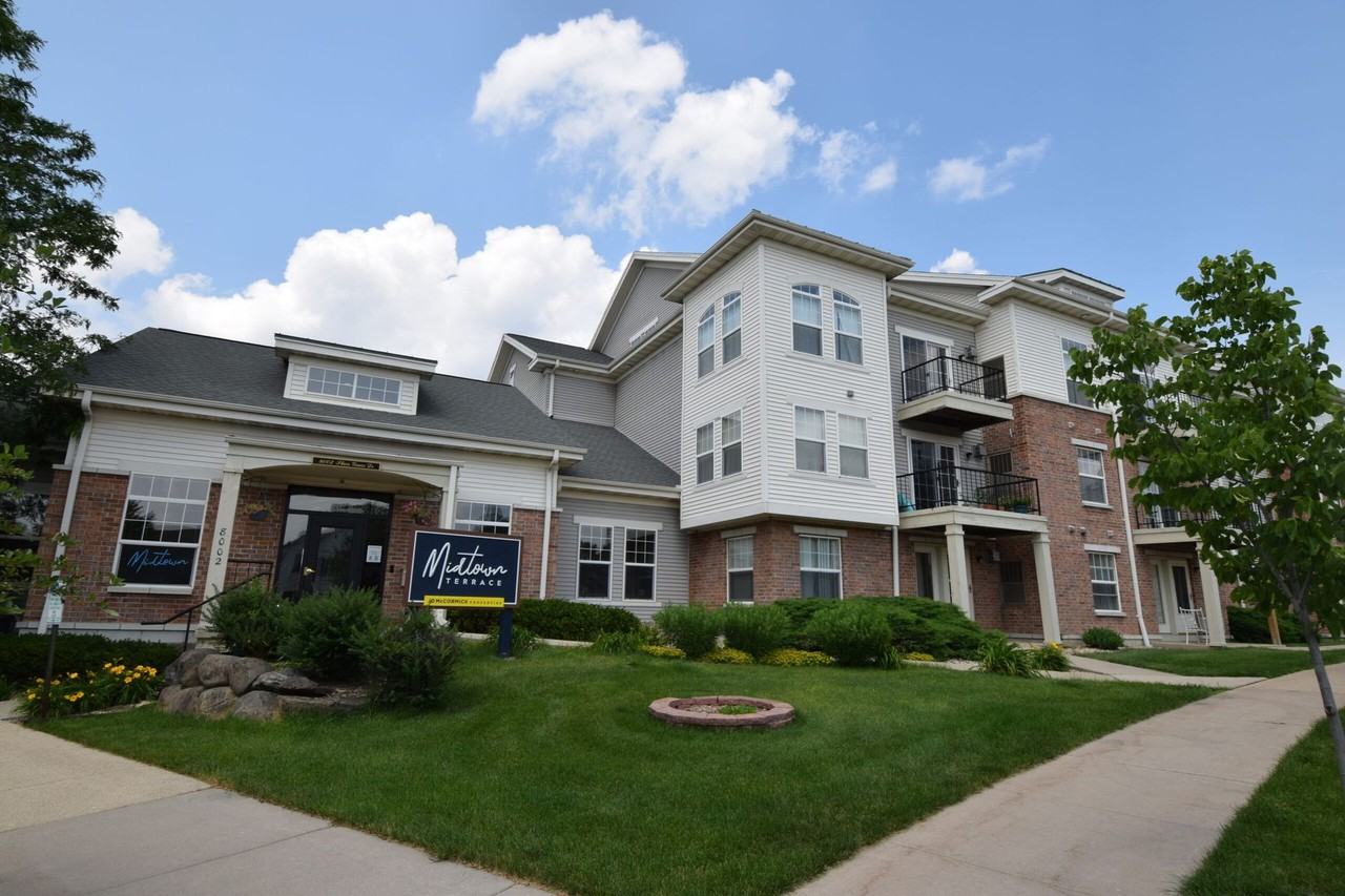 Midtown Terrace - Photo 7 of 50