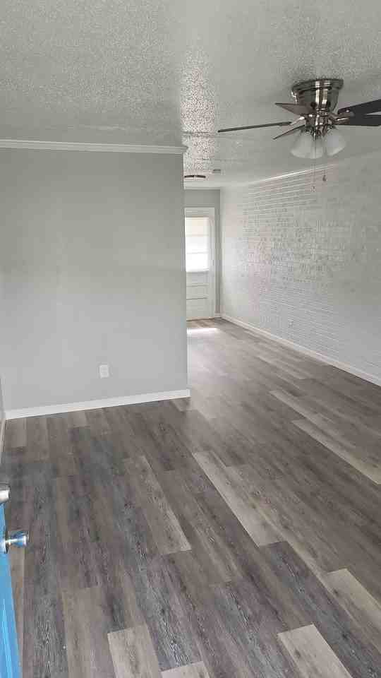Spring Valley Apartments - Photo 3 of 10