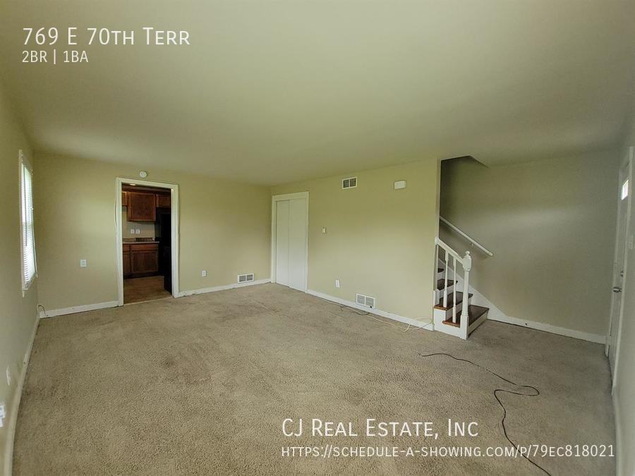 769 E 70th Ter - Photo 2 of 12