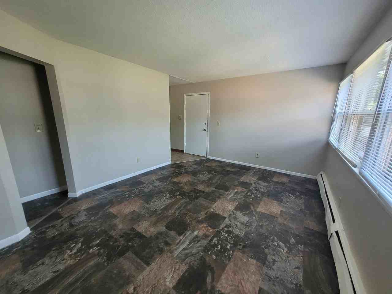 Arlington Heights Apartments - Photo 2 of 9