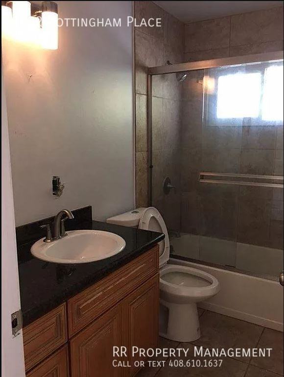 1092 Nottingham Pl - Photo 3 of 8