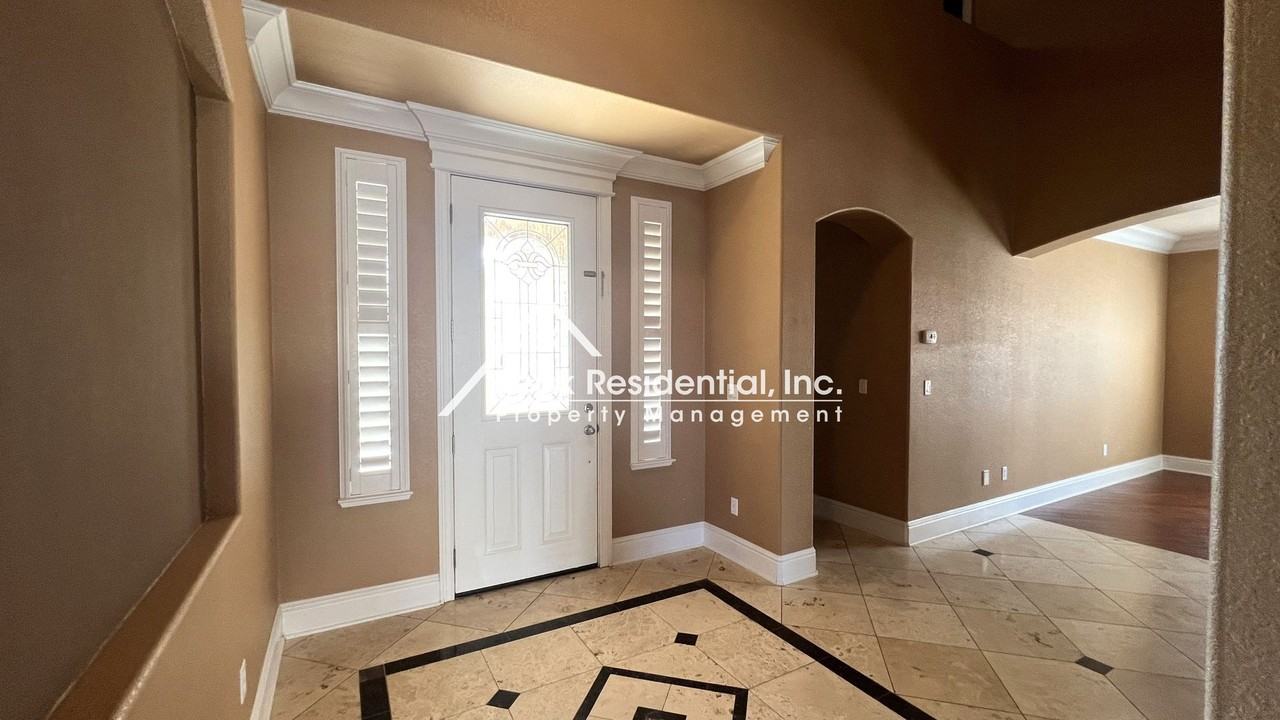3351 Jami Ct - Photo 4 of 50