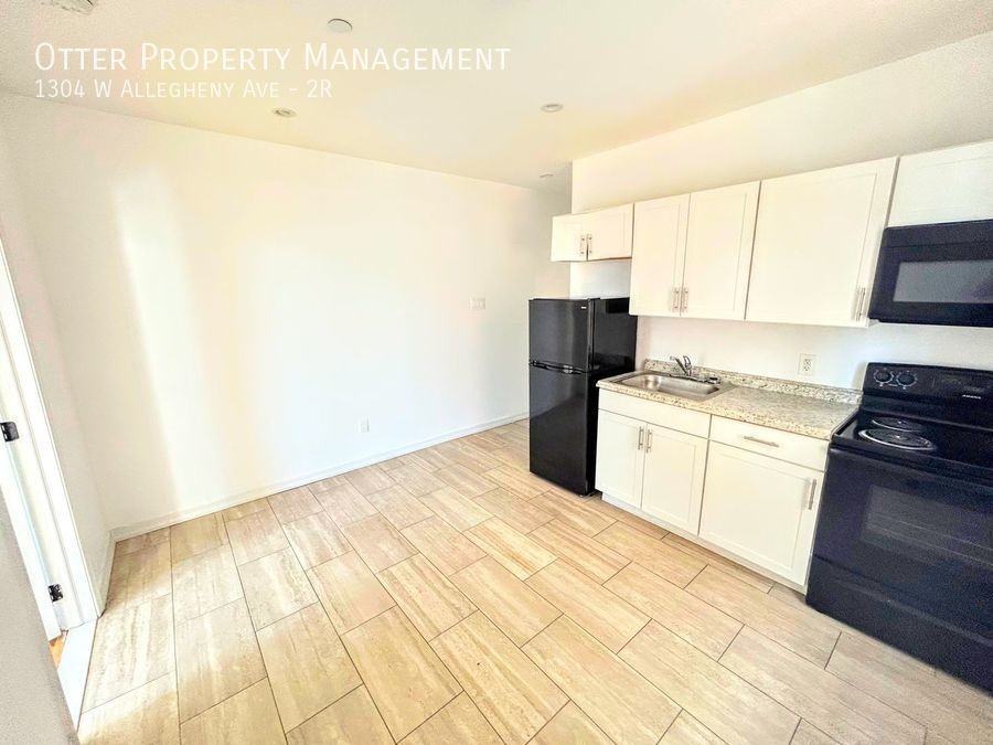 1304 W Allegheny Ave #2R - Photo 4 of 20