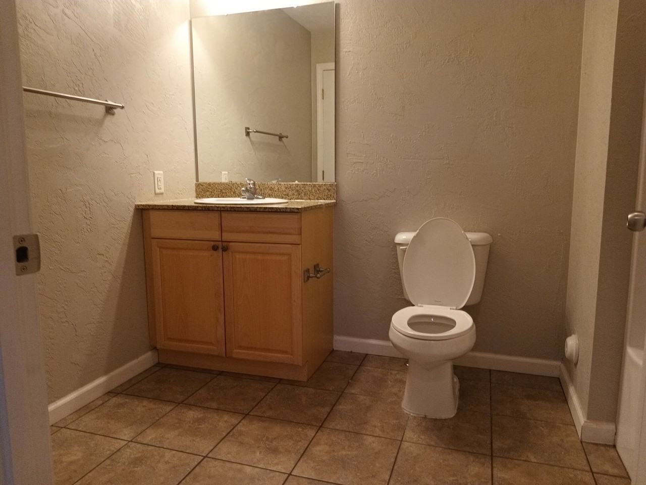 818 Elm Way Ct - Photo 7 of 18