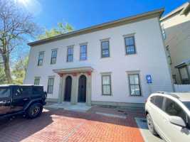 featured image of 613 E Duffy Ln