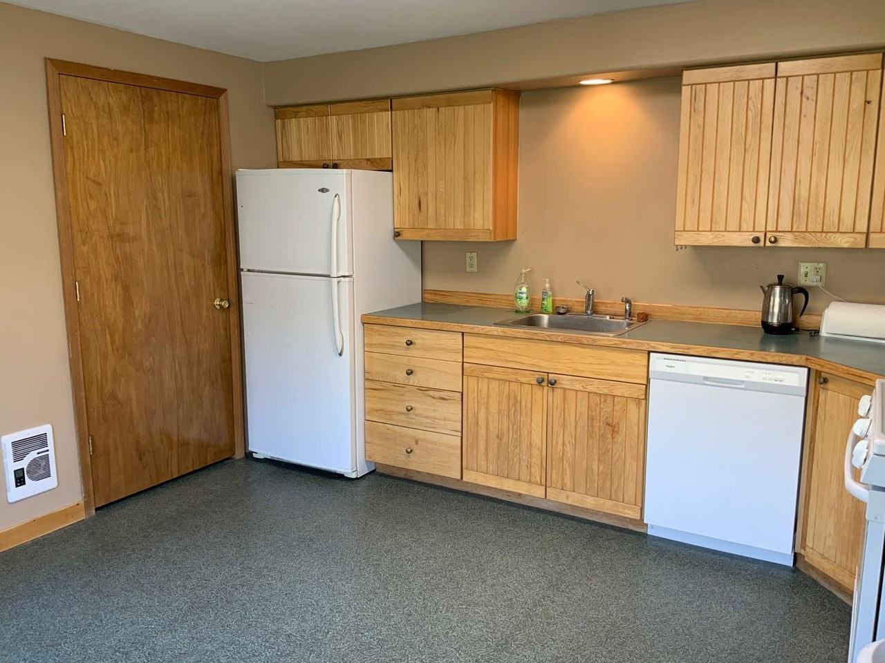 HIG12947 - Photo 3 of 8