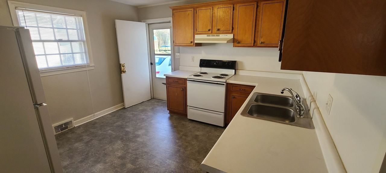 129 S Gordon Dr - Photo 5 of 21