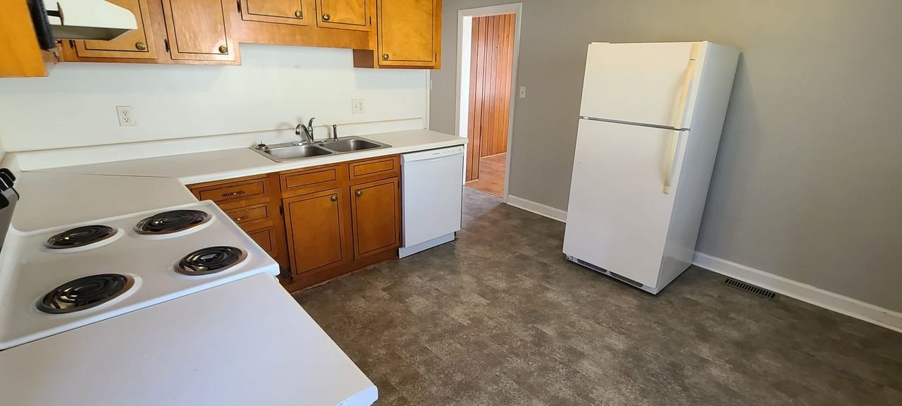 129 S Gordon Dr - Photo 4 of 21