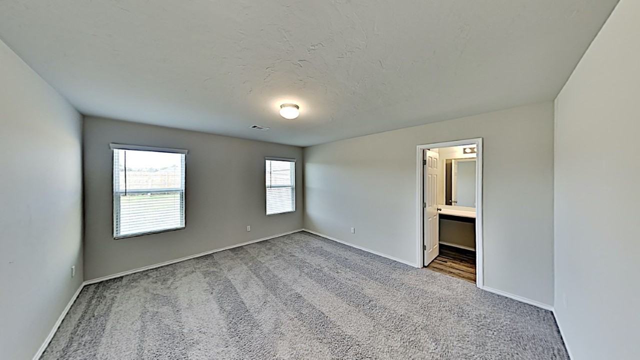 309 Blue Dr - Photo 7 of 18