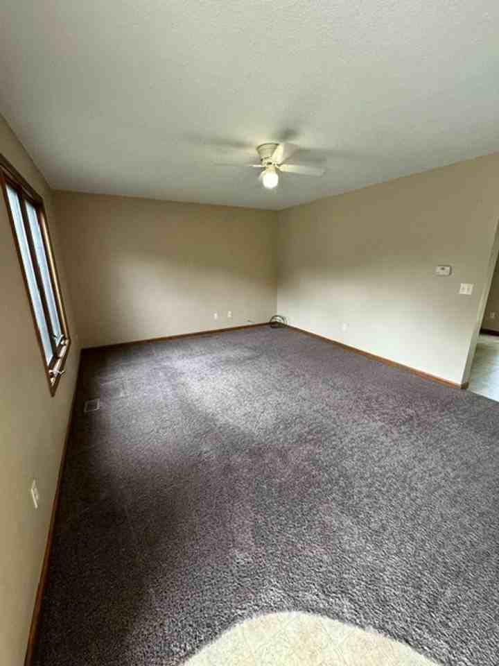 5615 Graber Dr - Photo 2 of 10