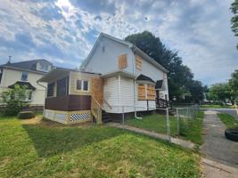 featured image of 8 Aurora Street