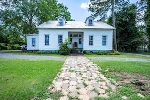 featured image of 819 E Lee St Apt D #Apt D