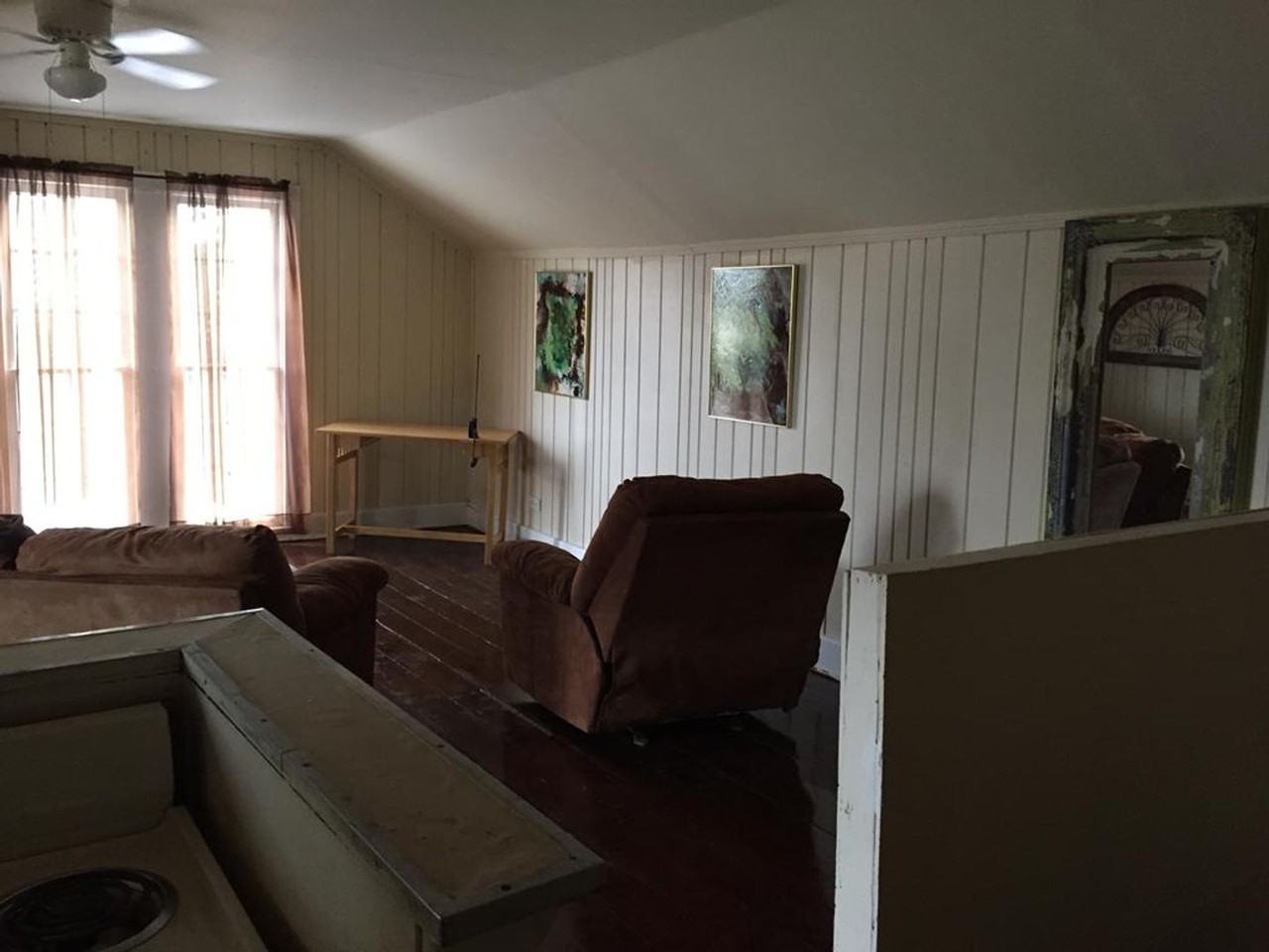 819 E Lee St Apt D - Photo 5 of 14