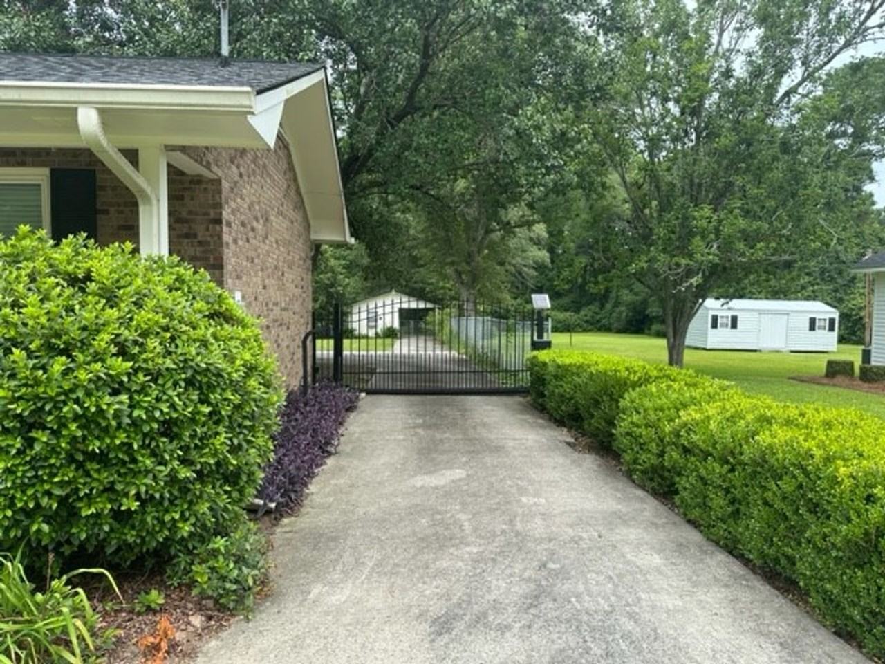 406 S Rushing St - Photo 2 of 33