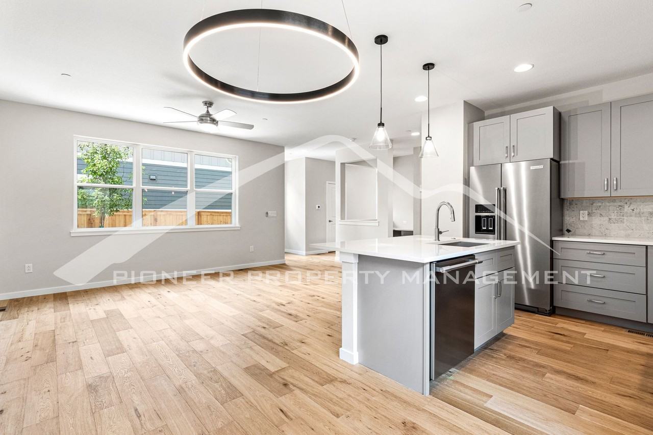 402 W William St #A - Photo 5 of 21