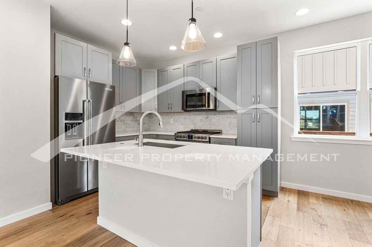 402 W William St #A - Photo 7 of 21