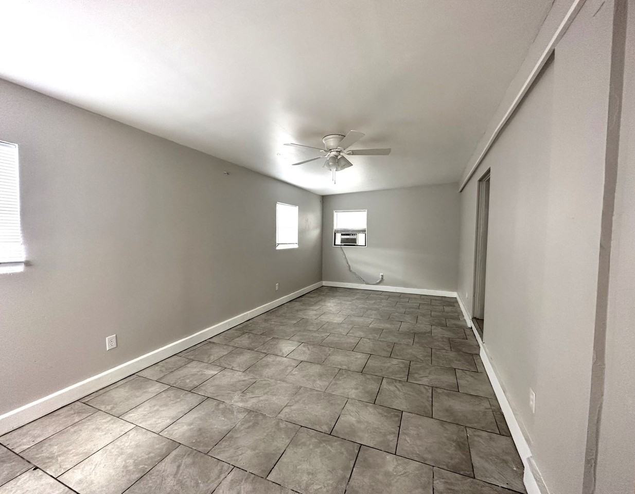 3156 Market St - Photo 3 of 10