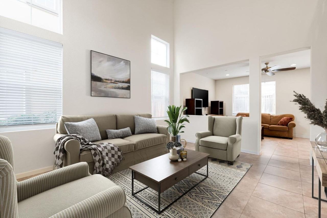 520 Foxglove Ct - Photo 3 of 32