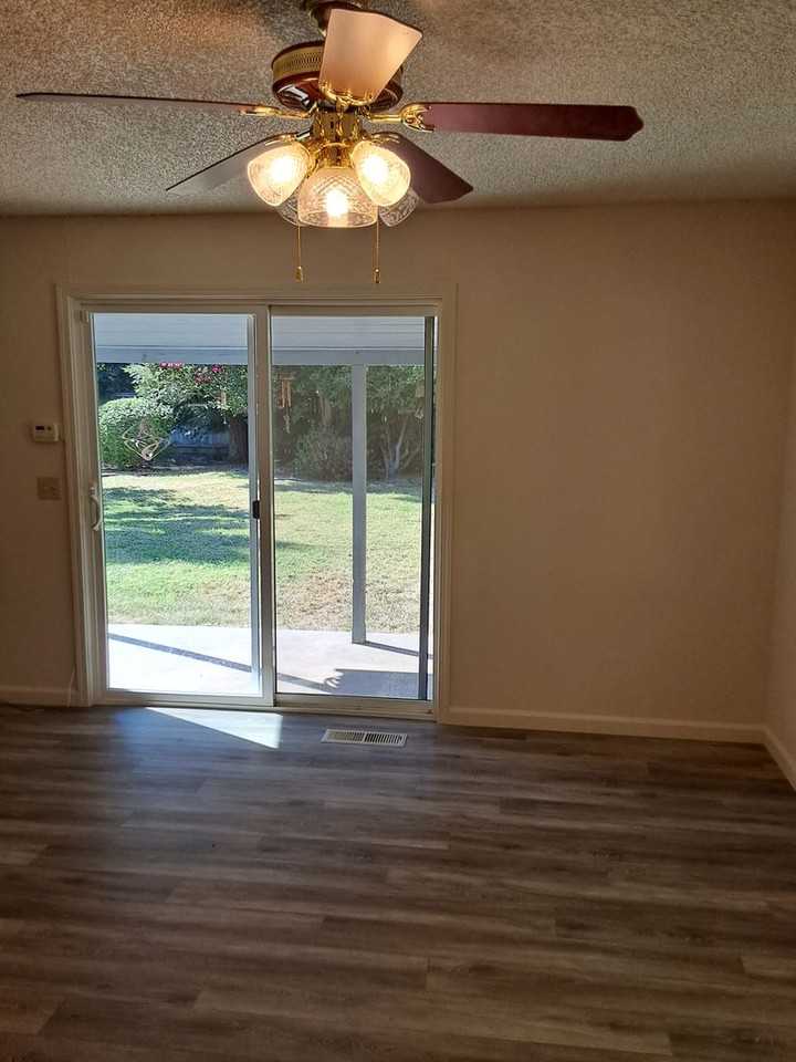 938 W 12th Ave - Photo 5 of 24