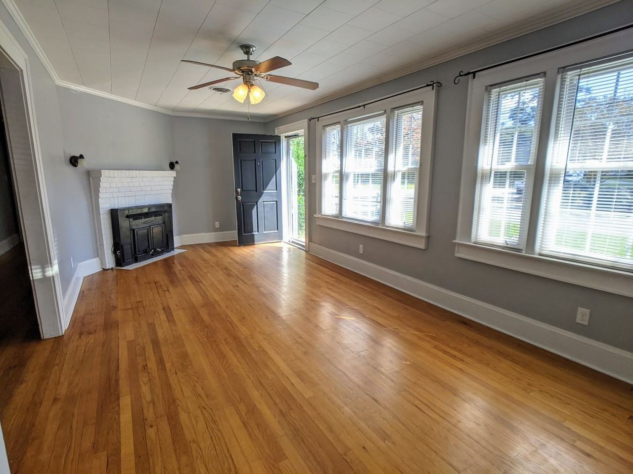 1406 Nicholson St - Photo 3 of 16