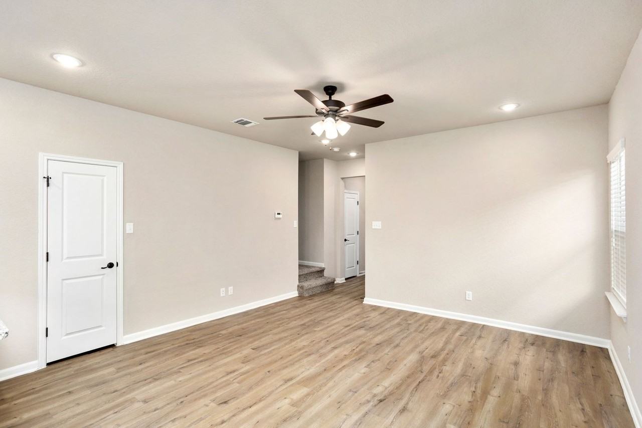 838 Soria Pl #101 - Photo 6 of 30