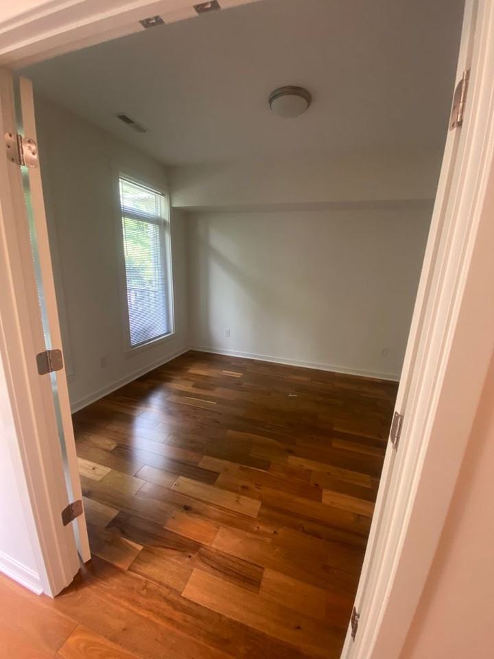 3603 E Marshall St - Photo 3 of 21