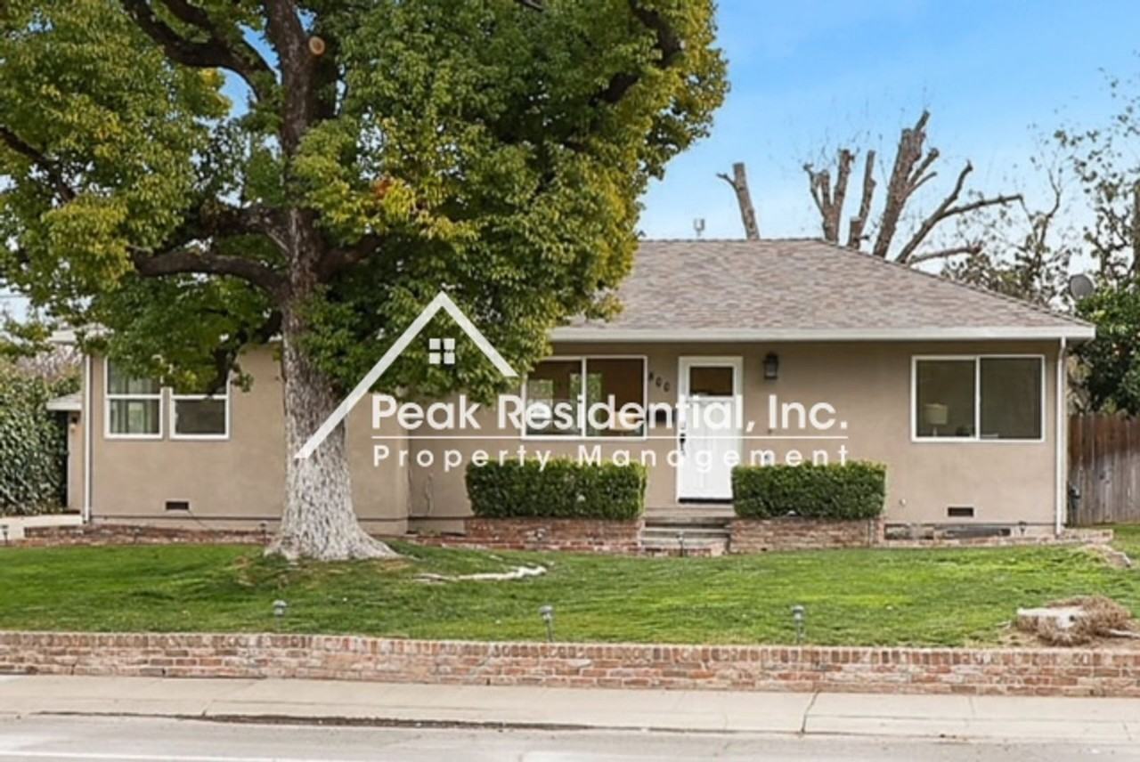 800 Watt Ave - Photo 2 of 32