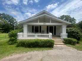 6120 Old Lagrange Rd - Photo 1 of 1