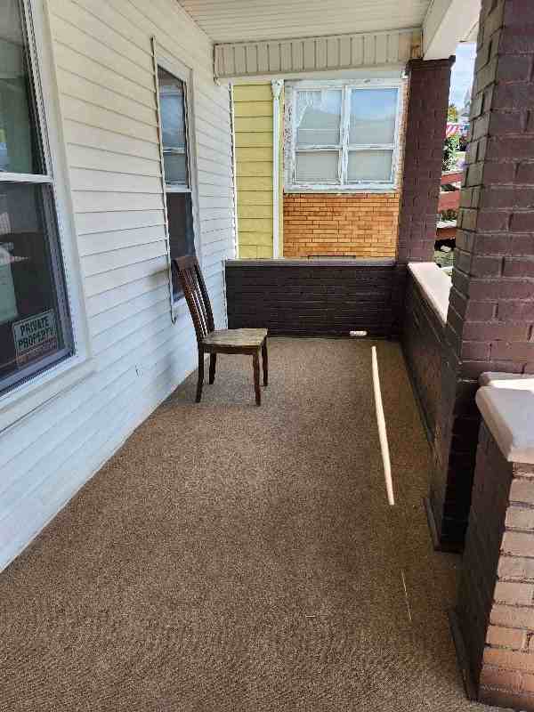 420 Summit Ave - Photo 2 of 19