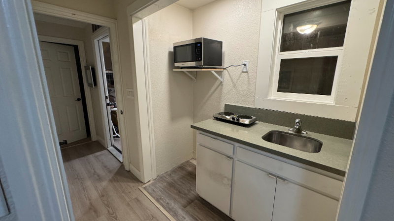 119 San Jose St #2 - Photo 3 of 10