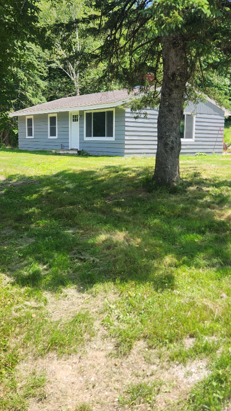 456 Winona Rd - Photo 2 of 8