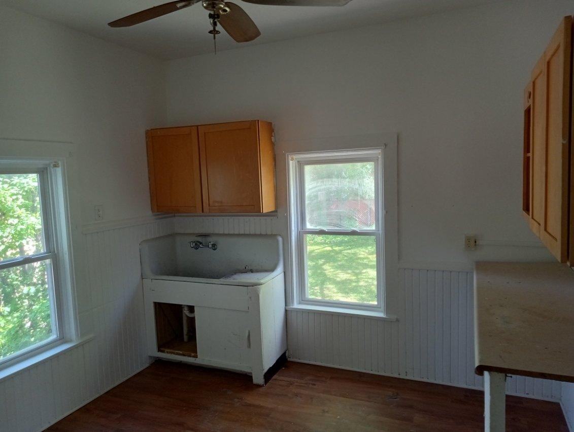 1311 Park Ave #1311UPPER - Photo 5 of 17