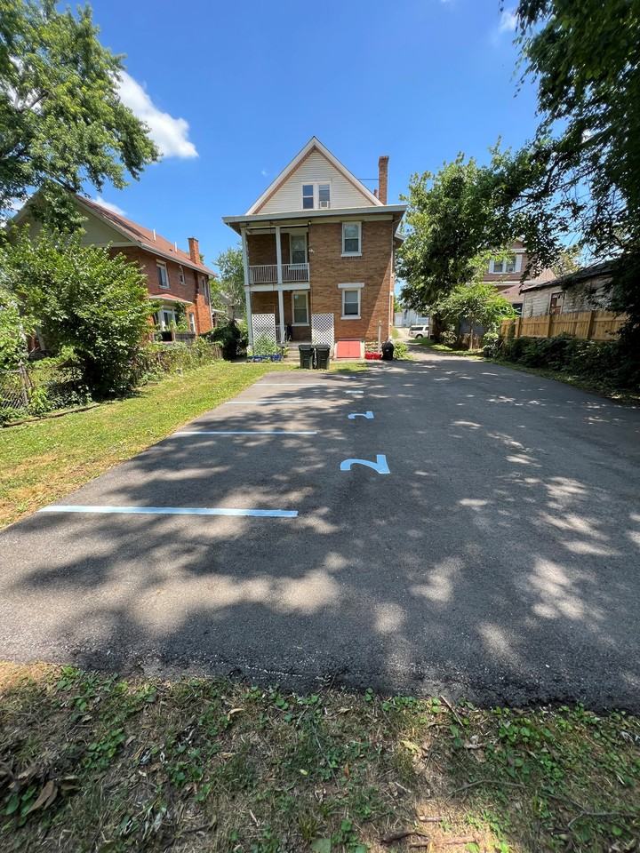 3915 Lindley Ave #2 - Photo 2 of 14