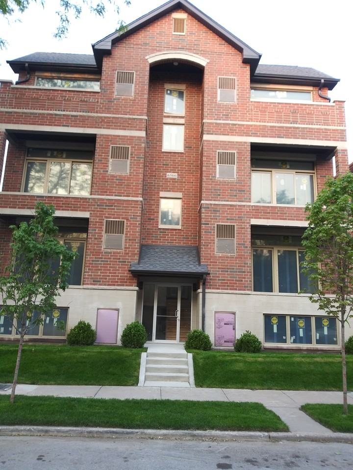 6566 N Northwest Hwy #1W - Photo 2 of 16