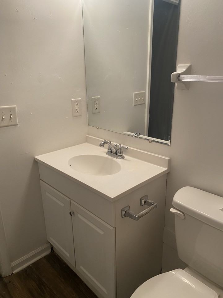 306 White Dr #B3 - Photo 7 of 11